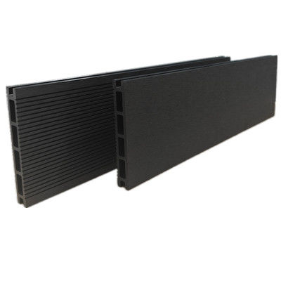 أرضية مريحة من WPC بلاستيك WPC تسهيل التثبيت للوقت والتوفير العملي