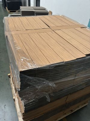 أرضيات WPC من السلسلة الفاخرة 500x500: البراعة في الصنع تحدد التميز